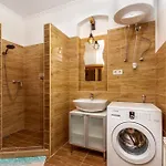 Kisvasut Vendeghaz Apartment Balatonfenyves