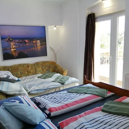 Apartment Kisvasut Vendeghaz