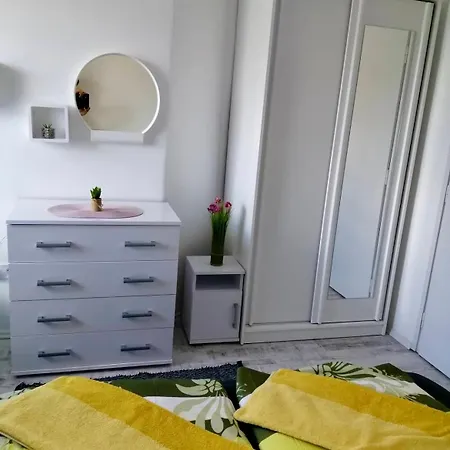 Kisvasut Vendeghaz Apartment Balatonfenyves
