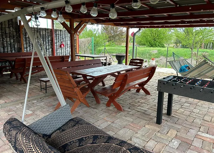 Apartment Kisvasut Vendeghaz *