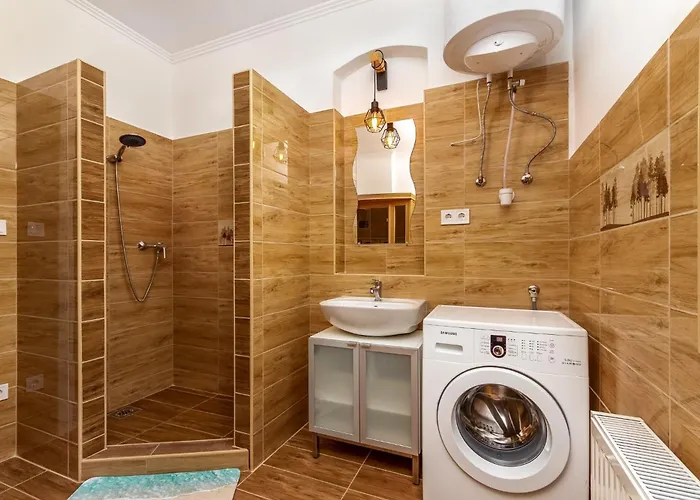 Kisvasút Apartamento Balatonfenyves