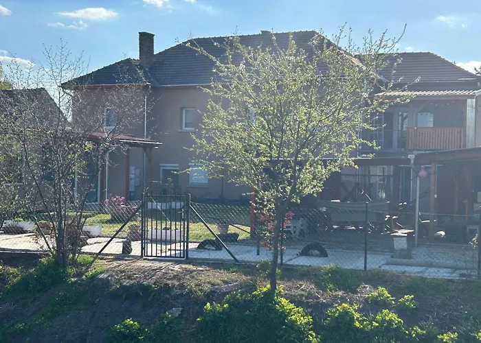 Kisvasut Vendeghaz Apartment *